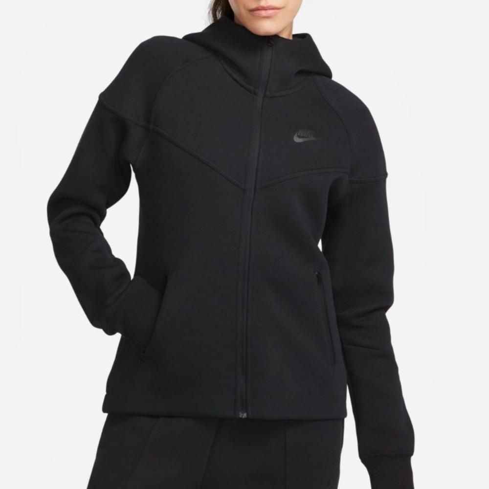 Nike Women's Sportswear Tech Fleece Windrunner Full-Zip Hoodie size- XS